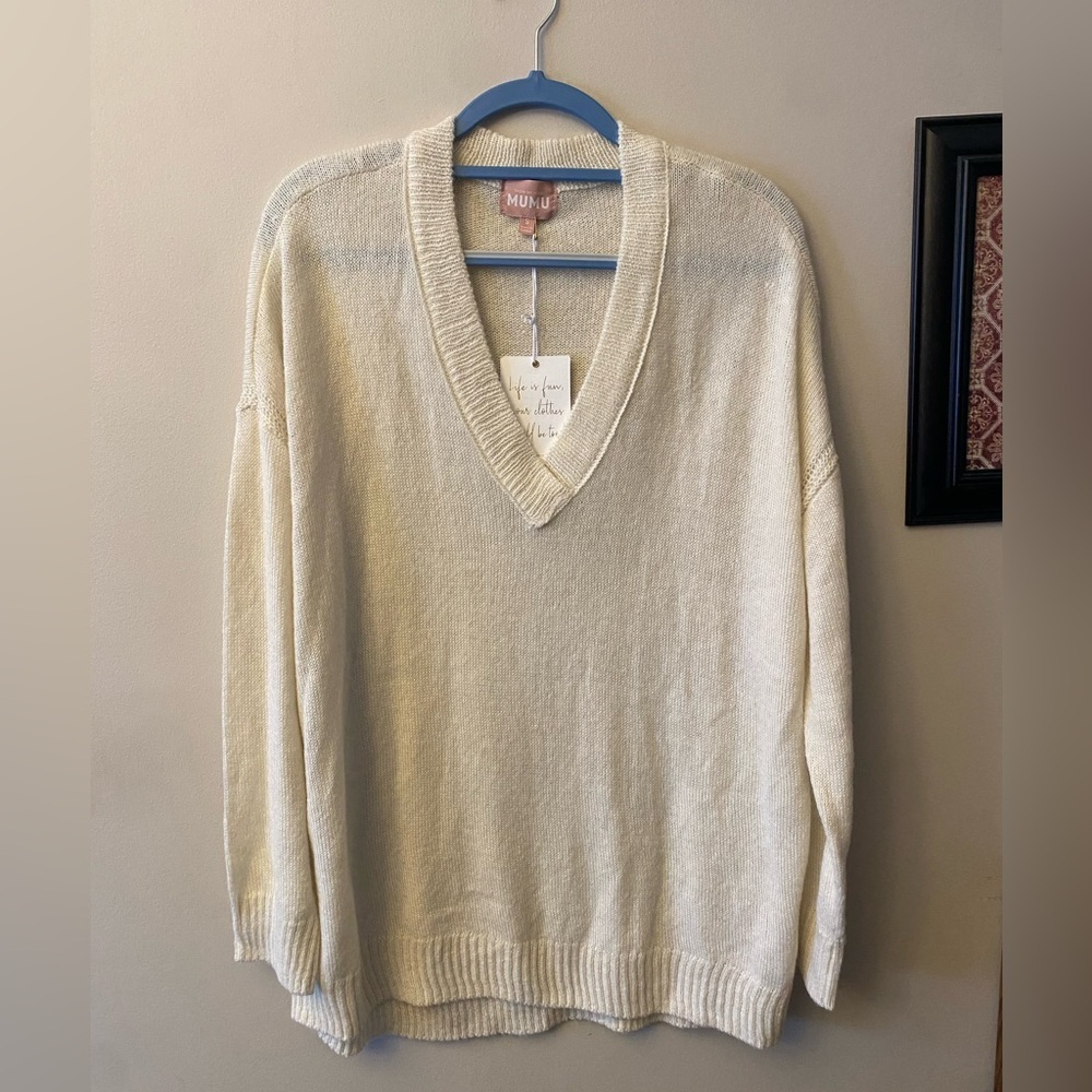 Show Me Your MuMu Women's Cream V-Neck Oversized Sweater 🆕